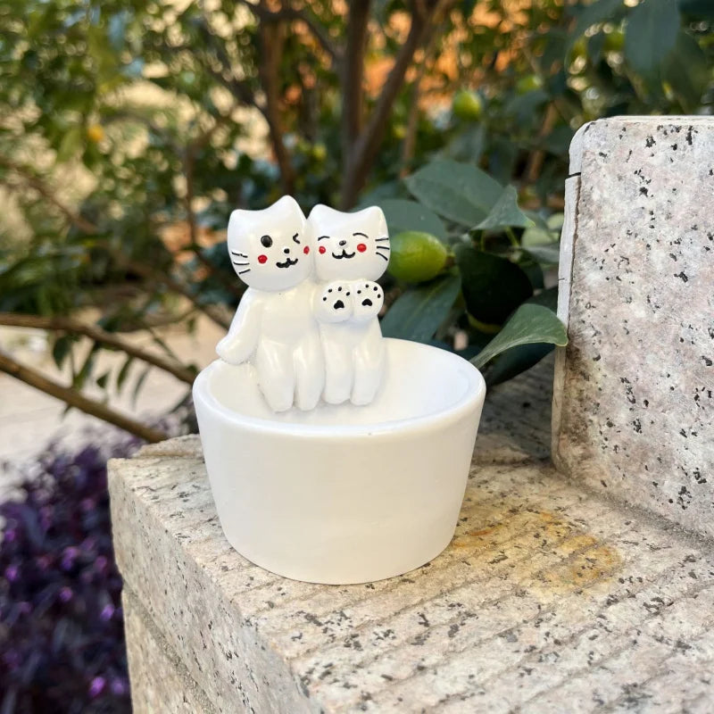 Cartoon Couple Kitten Candlestick Resin Ornament